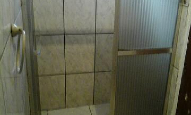 Sobrado De Um Quarto...