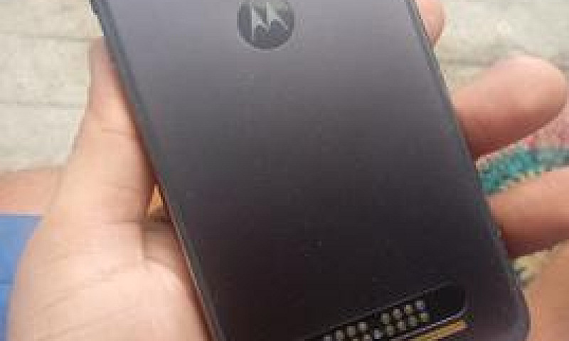 Moto Z2 Zerado 64 Gi...