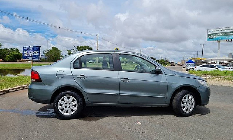 Volkswagen Voyage 1....