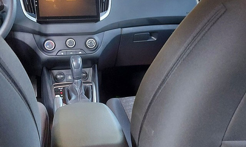 Hyundai Creta Action...