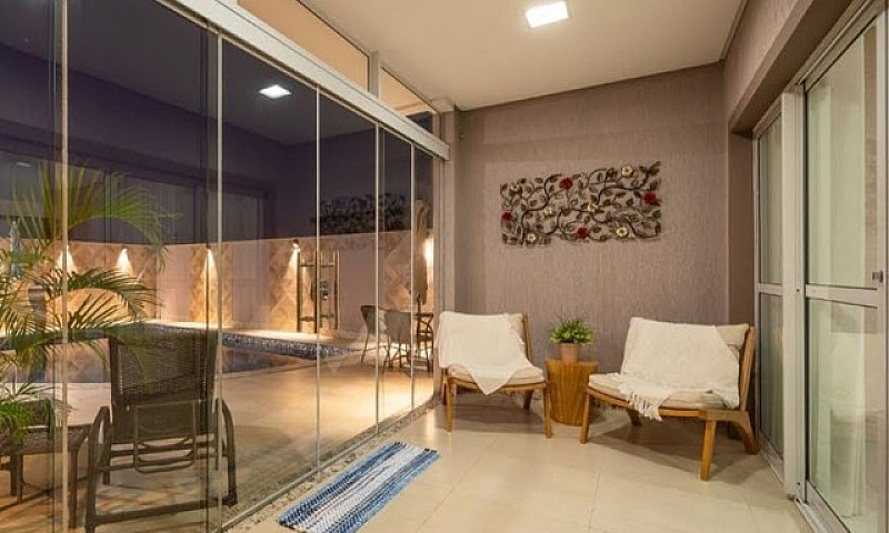 Casa Com 5 Dormitóri...