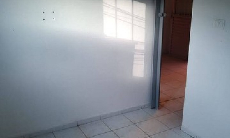 Alugo Uma Casa No Lo...