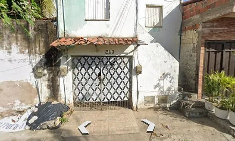 Casa Com Terreno 5×2...
