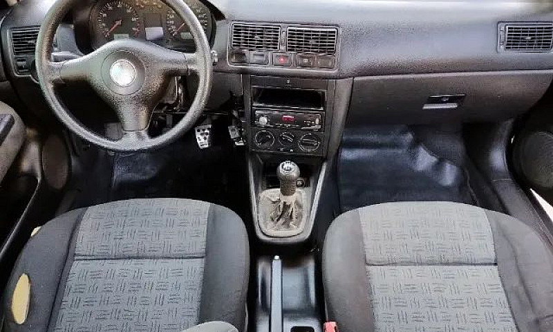 Golf 1.6 Plus Comple...