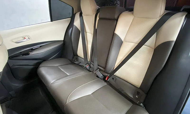 Toyota Corolla Altis...