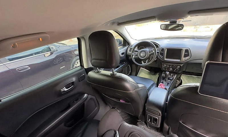 Jeep Compass Longitu...