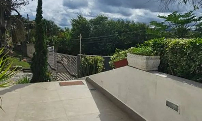Casa Para Venda Em A...