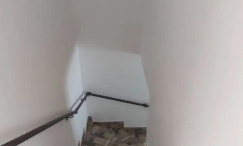 Casa Com 2 Dormitóri...