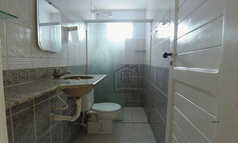 Casa Com 3 Dormitóri...