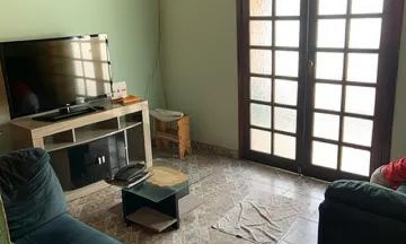 Excelente Casa Sobra...