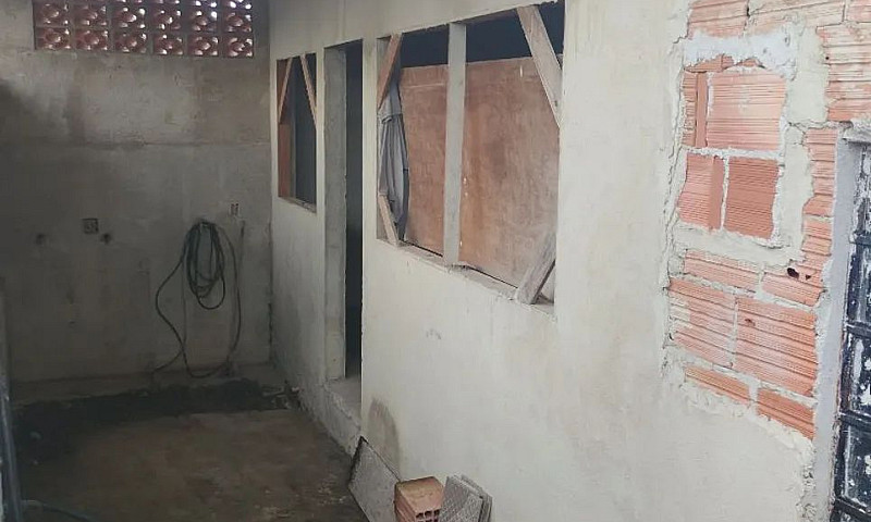 Vendo Casa Em Jesuít...