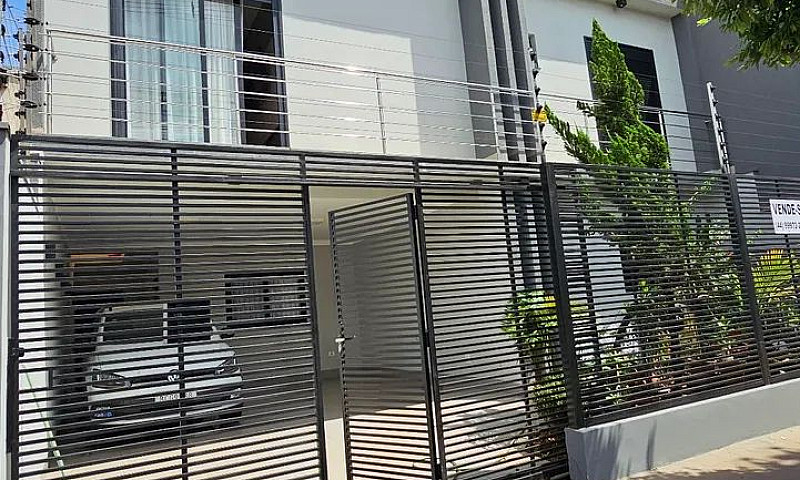Vende-Se Sobrado Cen...