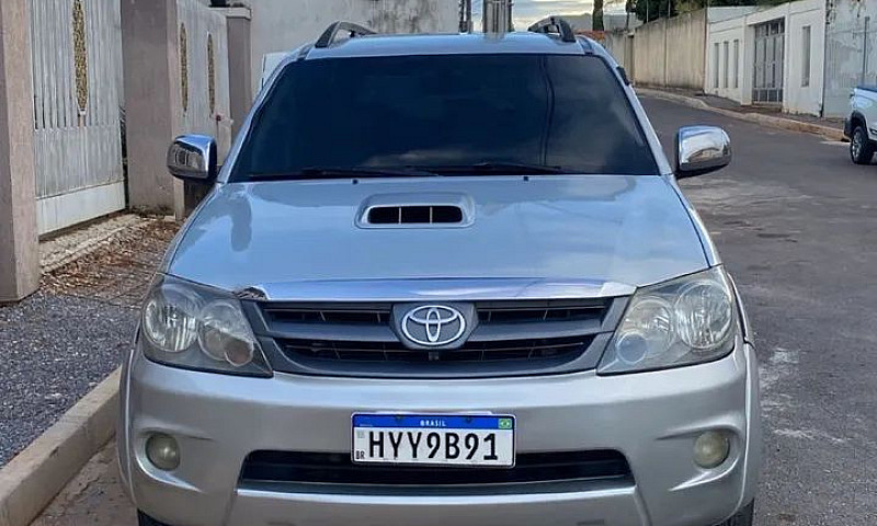 Toyota Hilux Sw4 Srv...