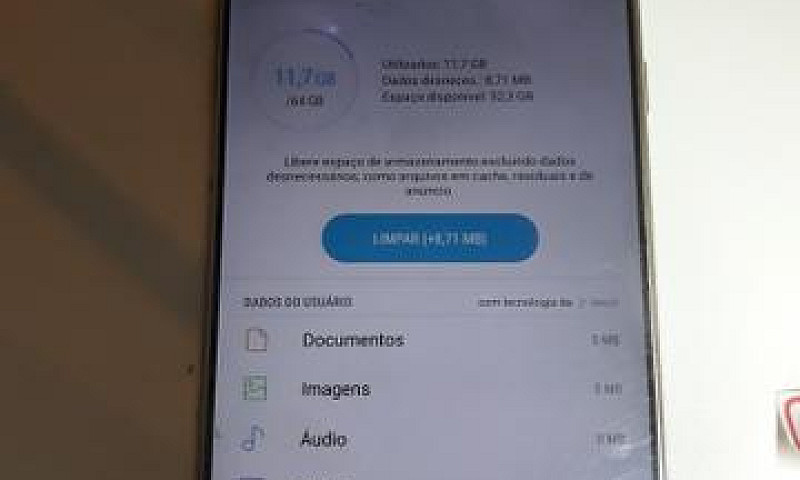 J7 Pro...