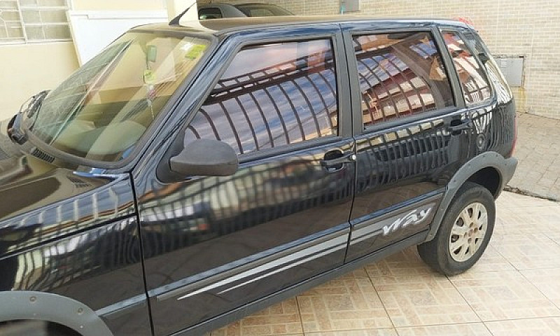 Uno Way 2010 Preto 4...