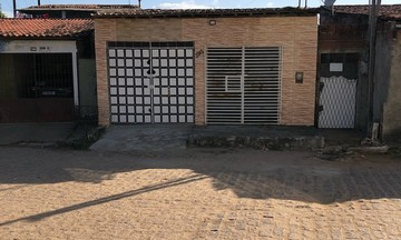 Casa Em Felipe Camar...