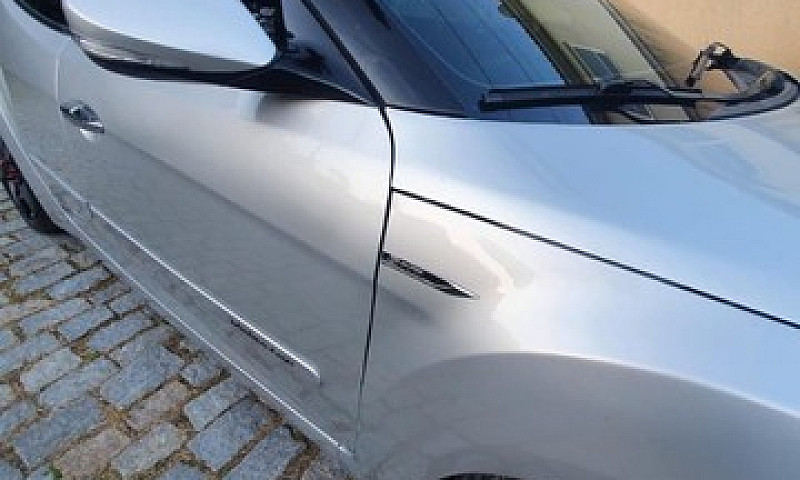 Hyundai Veloster (Le...