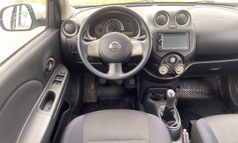 Nissan March 1.0 S 1...