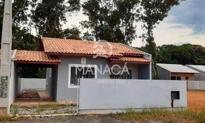 Casa Com 2 Quartos À...