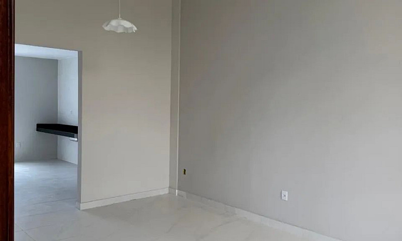Linda Casa De 3/4 Em...