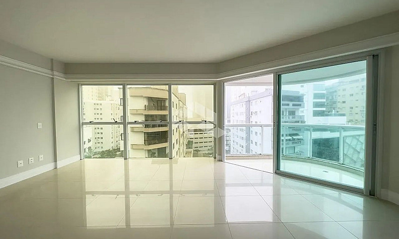 Apartamento 3 Suítes...