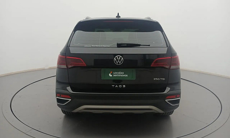 Volkswagen Taos High...