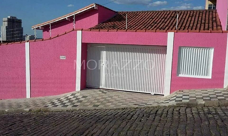 Casa Com 3 Dormitóri...