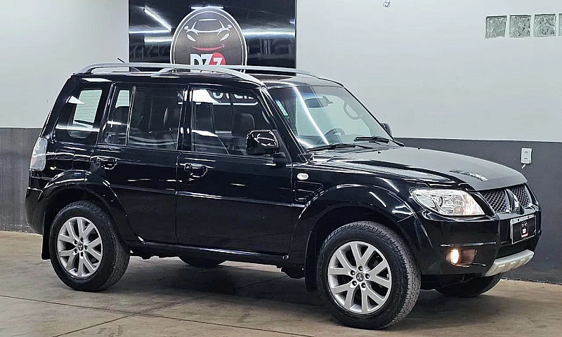 Mitsubishi Pajero Tr...