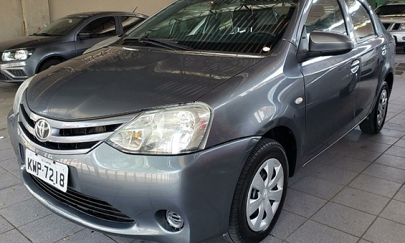 Etios Sedan 1.5 X. C...