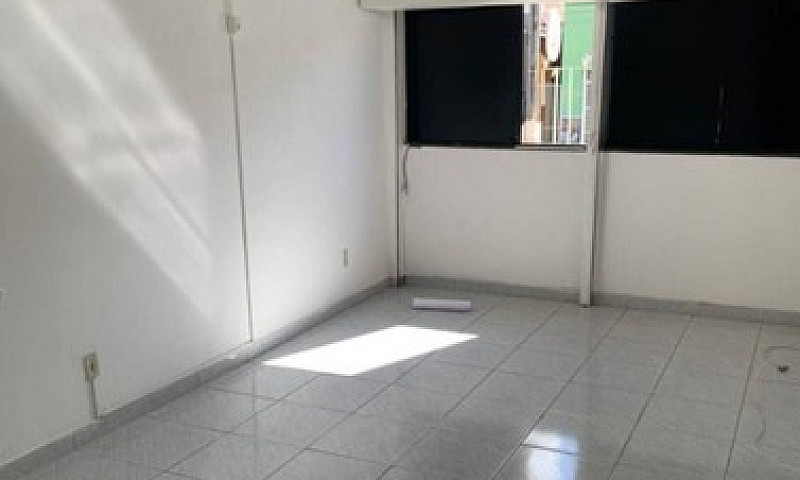Casa Com 5 Dormitóri...