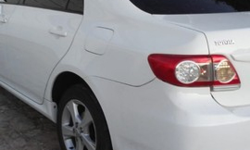 Corolla Xei 2013...
