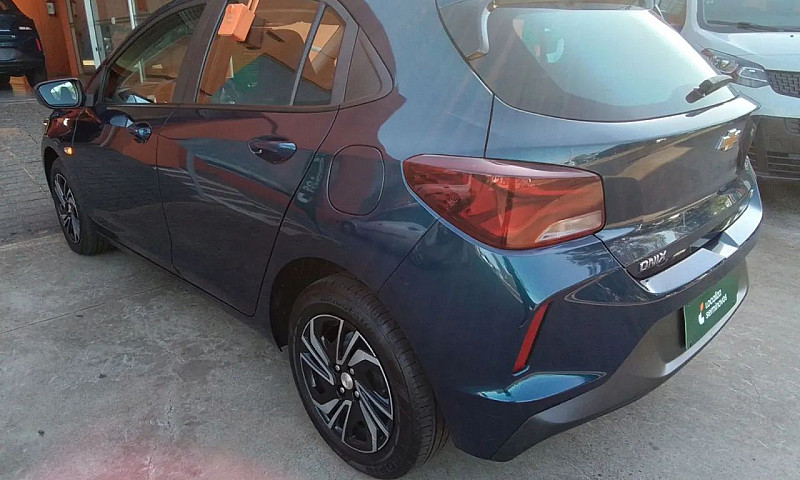 Chevrolet Onix Hatch...