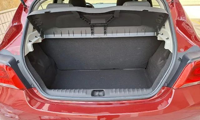 Chevrolet Onix Hatch...