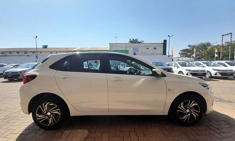 Chevrolet Onix Hatch...
