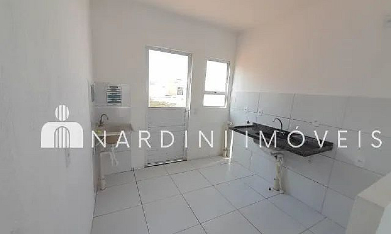 Casa Em Condomínio 2...