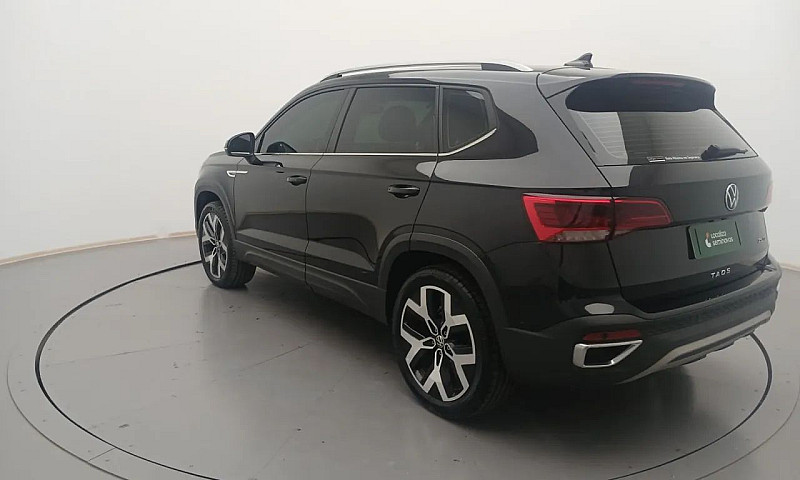 Volkswagen Taos High...