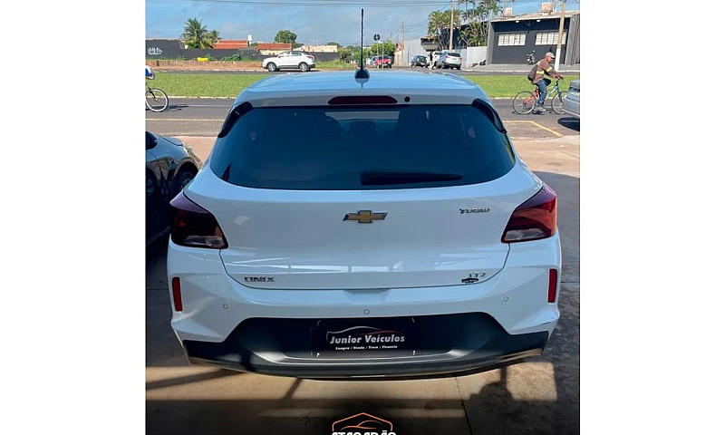 Chevrolet Onix Plus ...