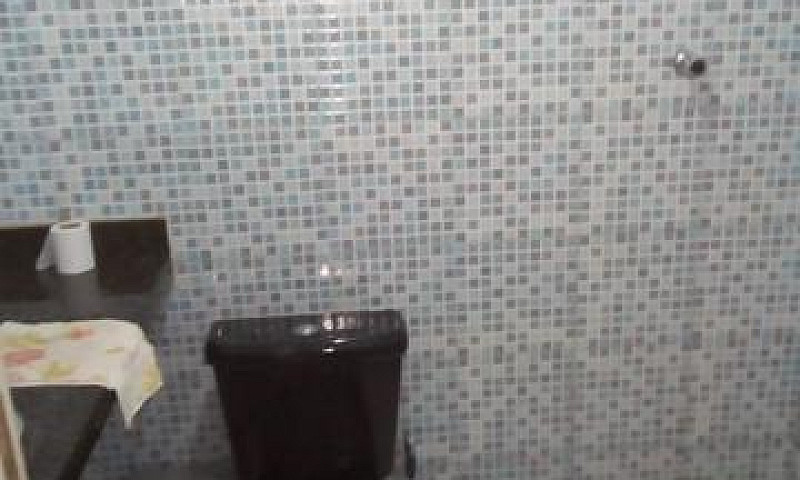 Vende-Se Esta Casa...