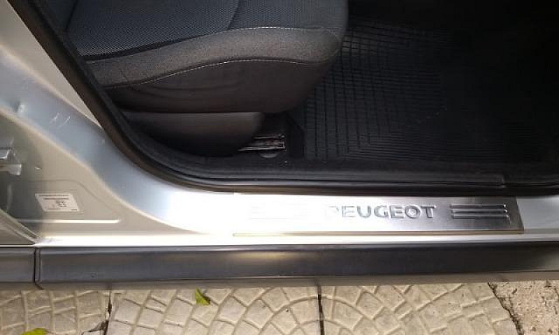 Peugeot 207...