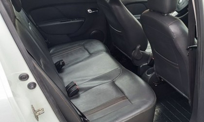 Sandero Stepway 1.6...
