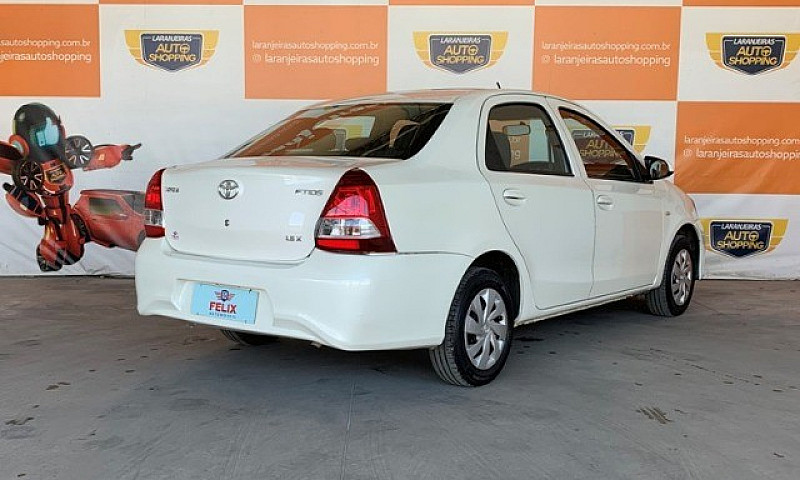 Toyota Etios Sedan X...