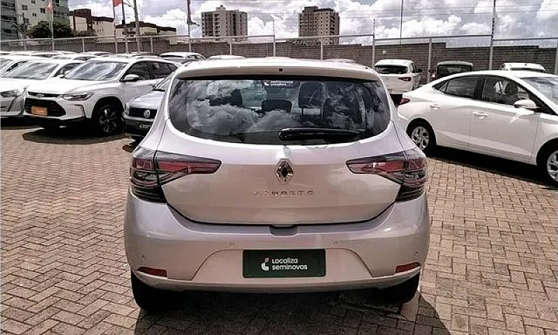 Renault Sandero 2023...