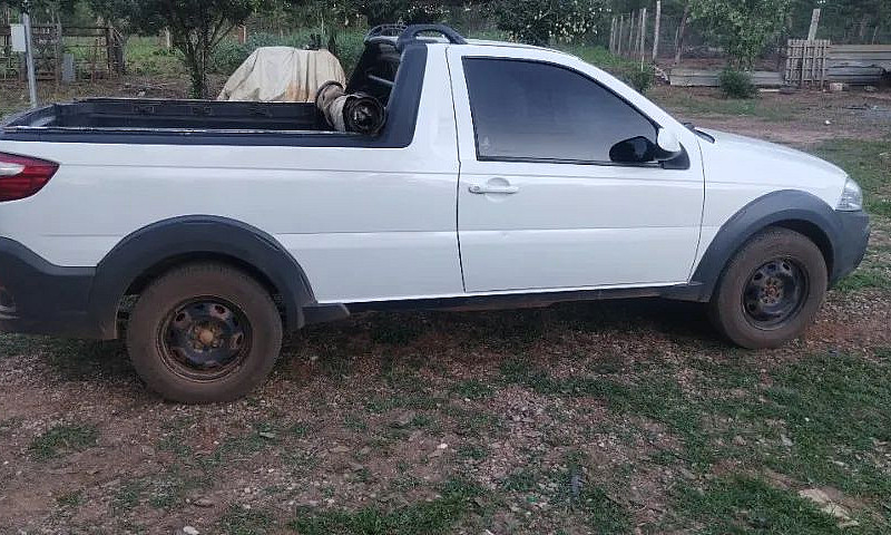 Fiat Strada Working ...