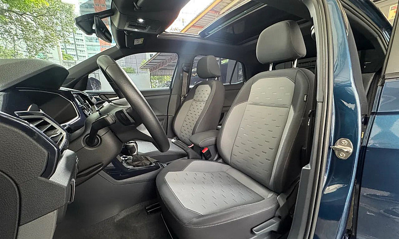 Volkswagen T-Cross C...