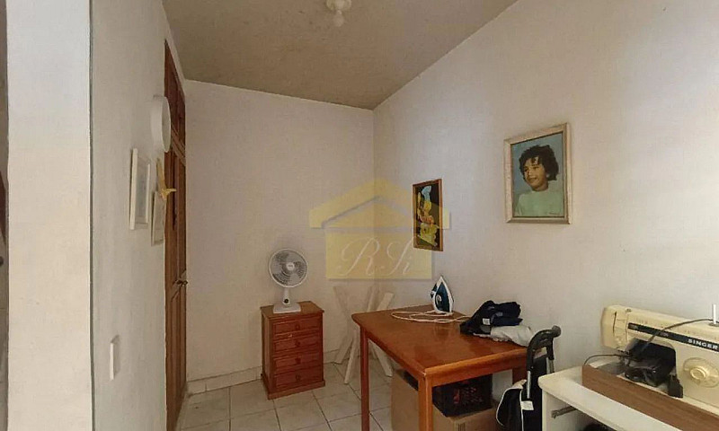 Casa Com 3 Dormitóri...