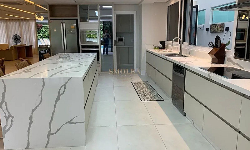 Casa Em Condomínio P...