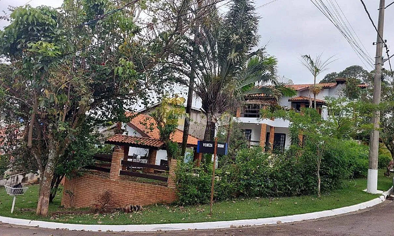 Casa Em Condomínio P...