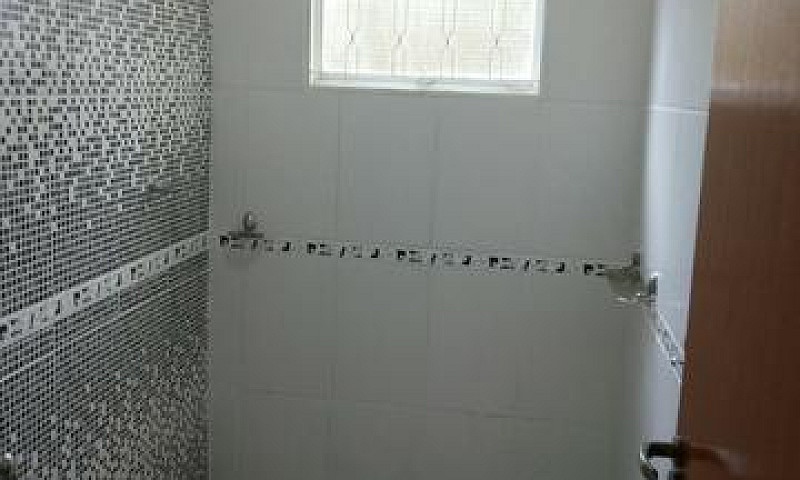Casa Recém-Construíd...