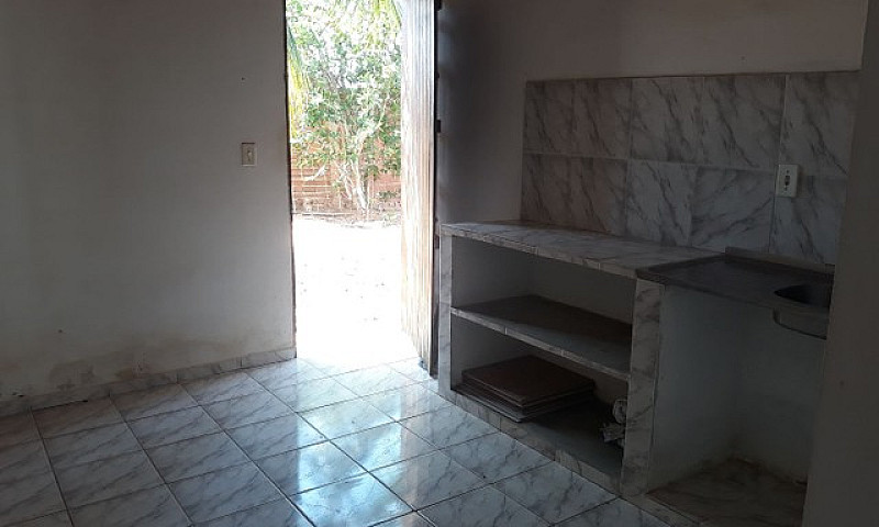 Vendo Uma Casa Em Bo...