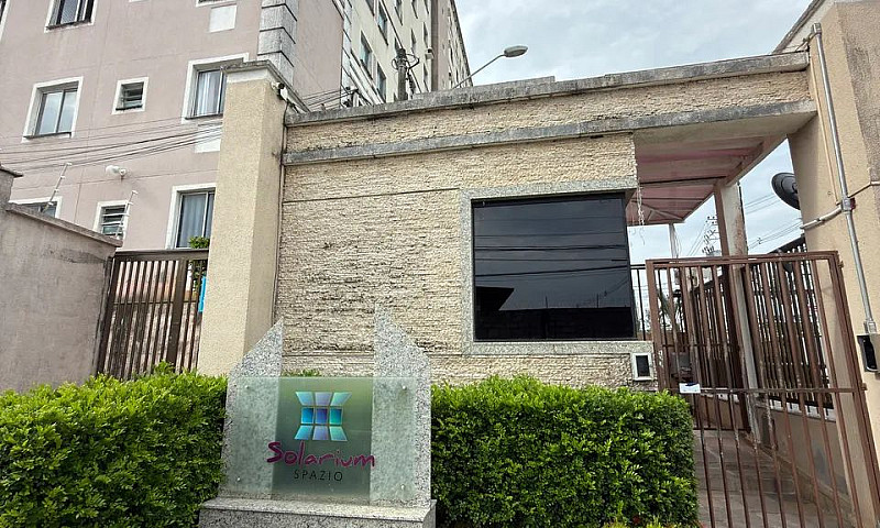 Apartamento 2/4 Laur...